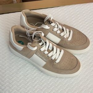 Calvin Klein Men's Beige and White Sneakers